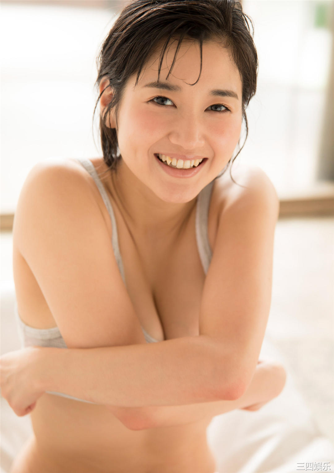 出口亚梨沙写真集《やわらかい、でしょ？》高清全本