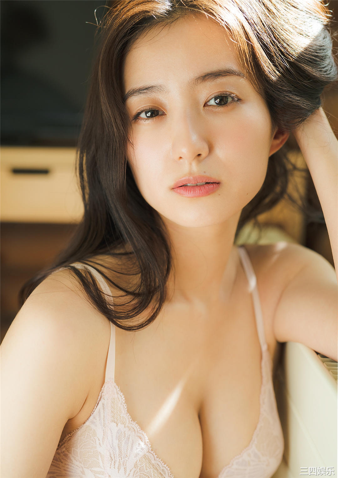 高田里穗写真集《Venus Way -女神の美学、或いは進化論-》高清全本