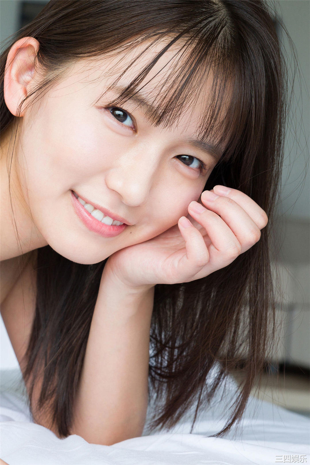 志田音音写真集《ｎｅｎｅ－まるっとりっぷ－》高清全本