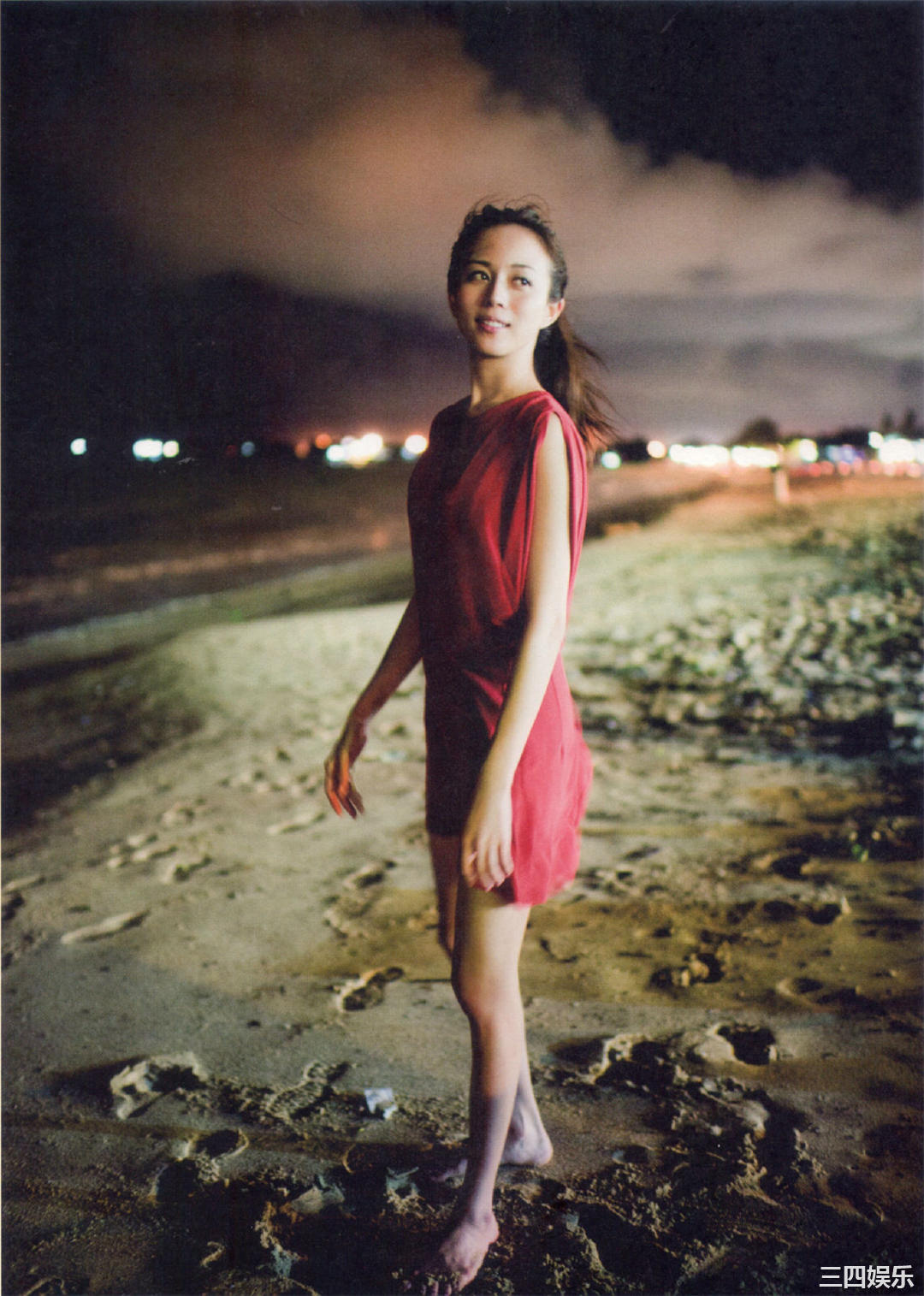 比嘉爱未1ST写真集《Clear》高清全本