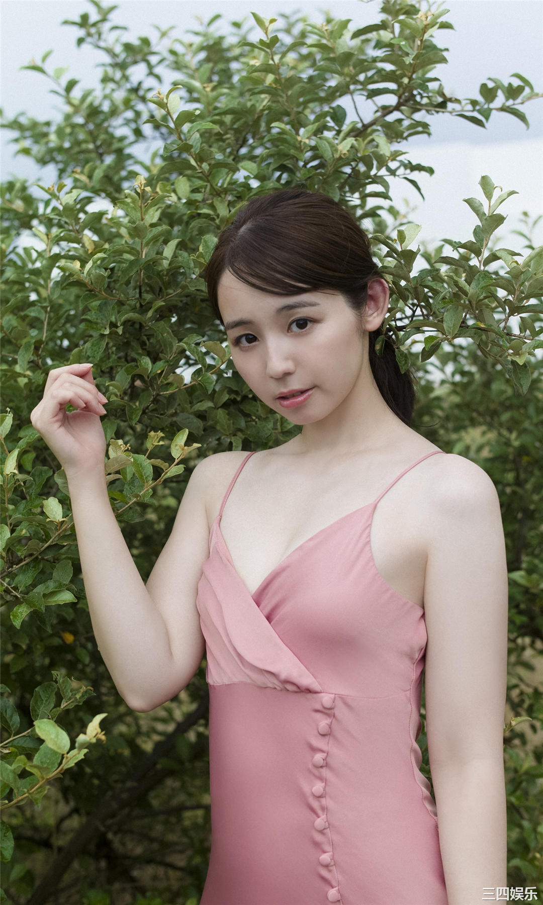 小池里奈写真集《惑星の恋人》高清全本