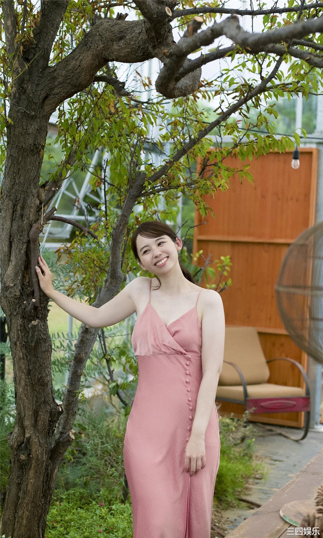 小池里奈写真集《惑星の恋人》高清全本