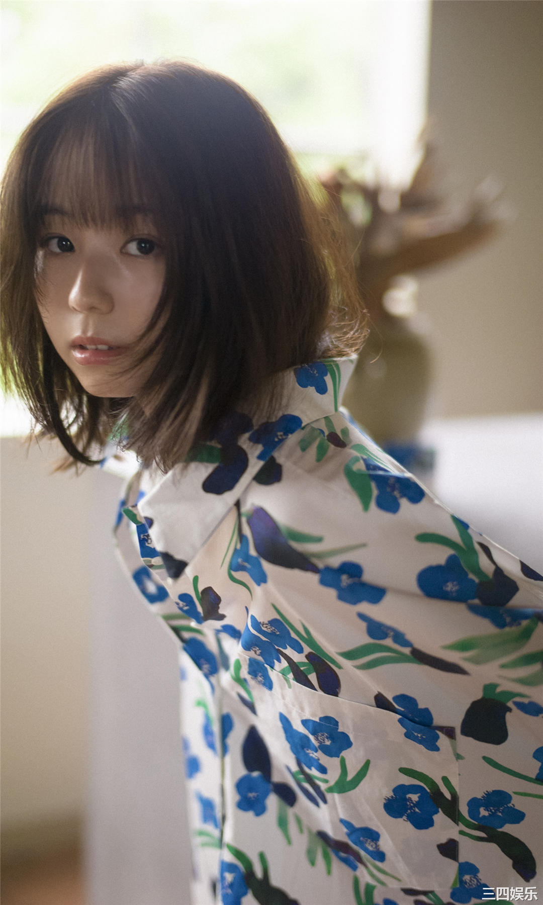 小池里奈写真集《惑星の恋人》高清全本