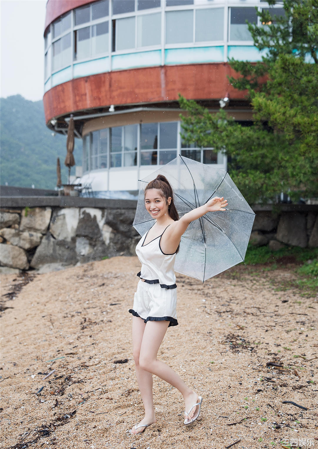 村岛未悠写真集《残暑お見舞い申し上げます。》高清全本