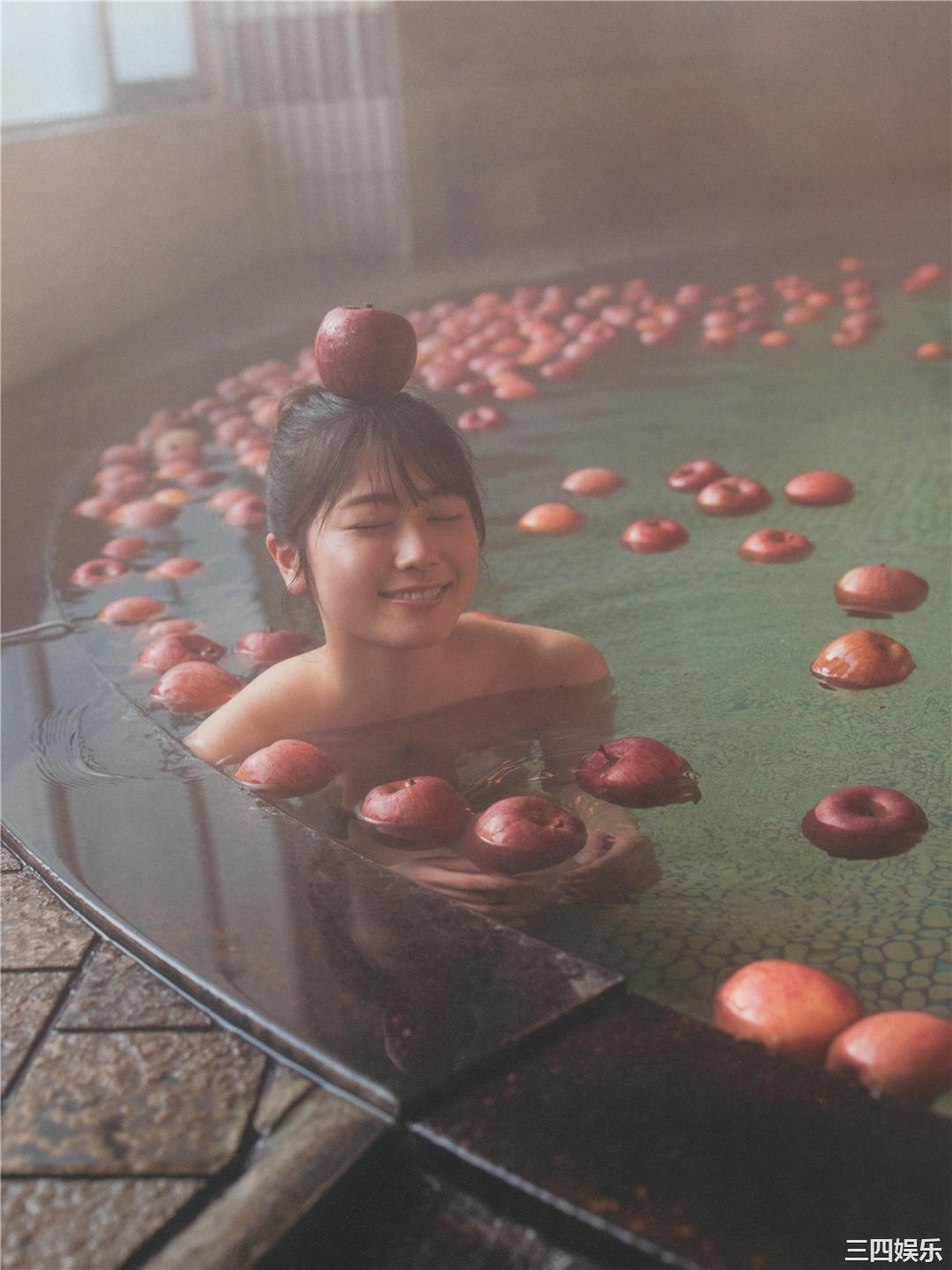 丹生明里1ST写真集《やさしい関係》高清全本