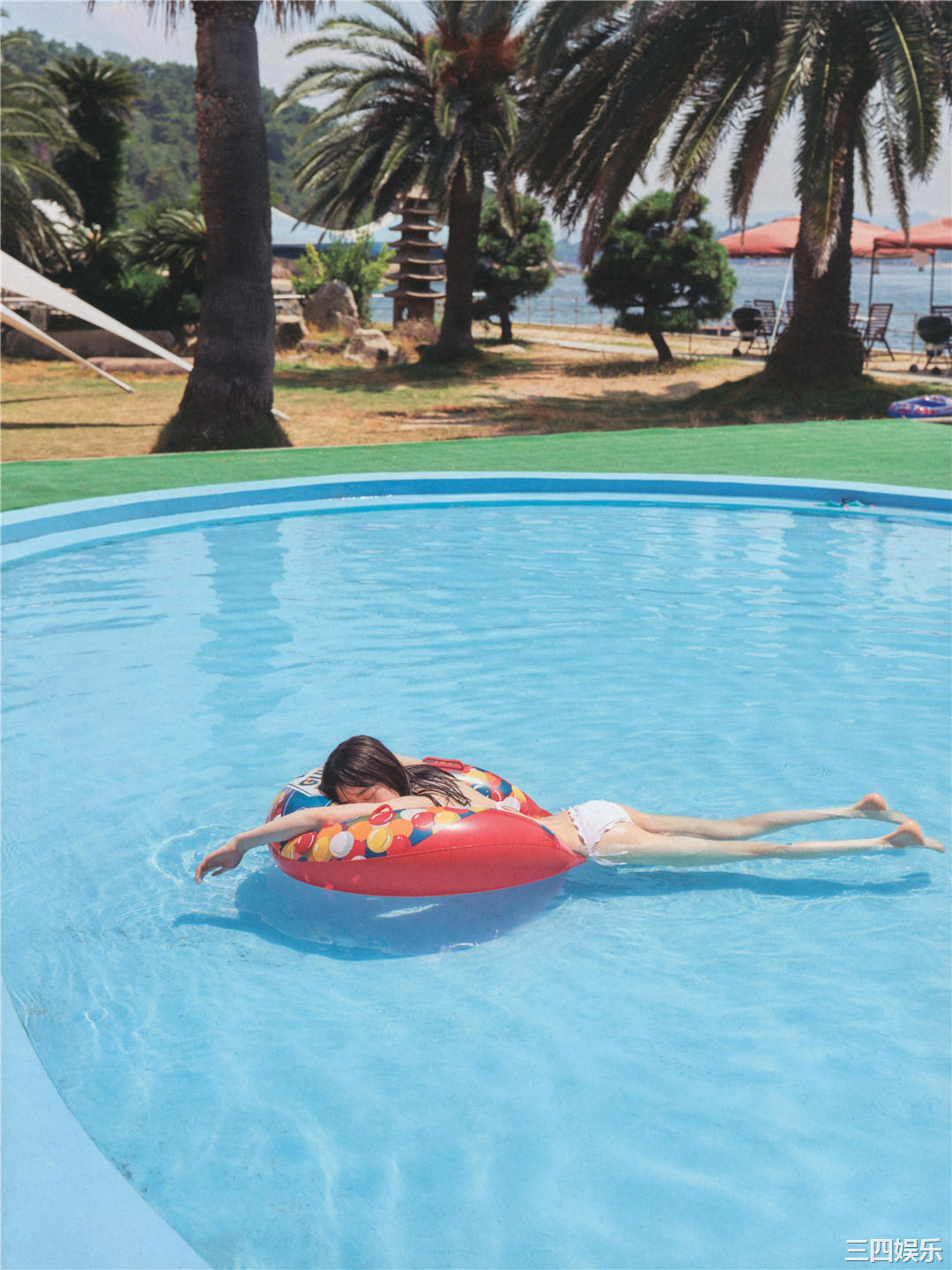 丹生明里1ST写真集《やさしい関係》高清全本