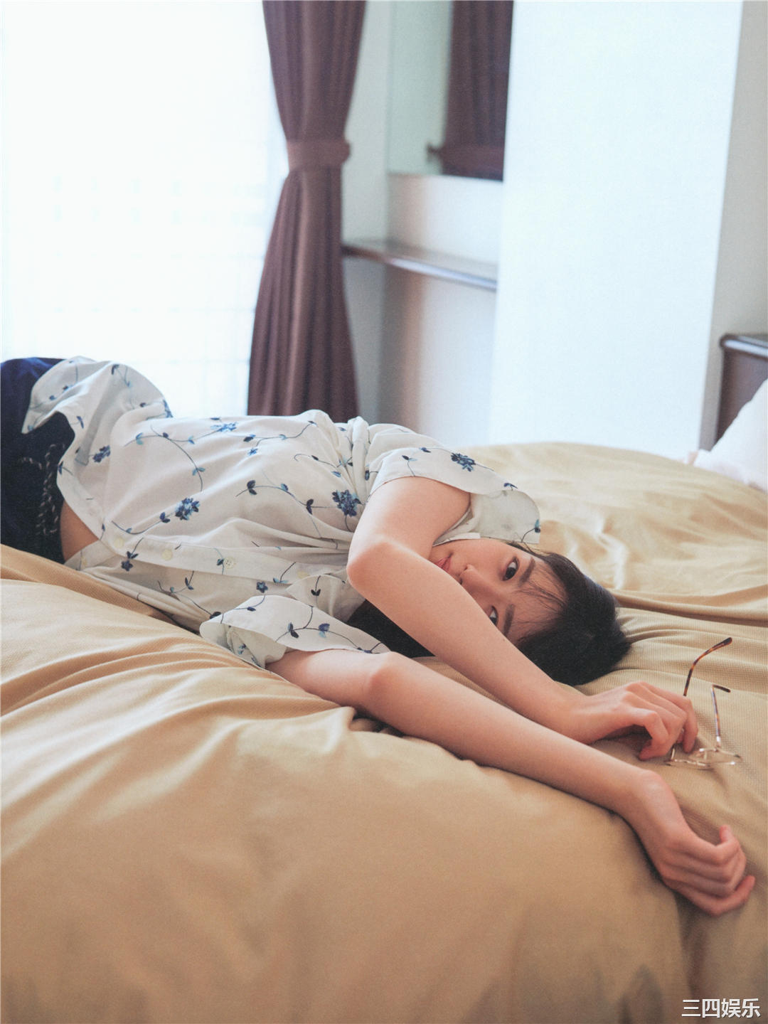 丹生明里1ST写真集《やさしい関係》高清全本