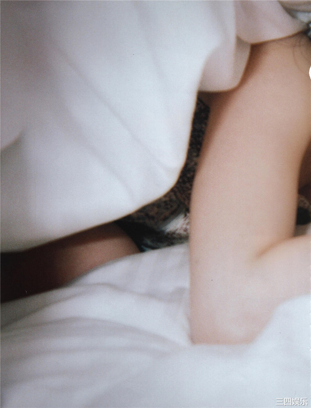 欅坂46写真集《21人の未完成》高清全本