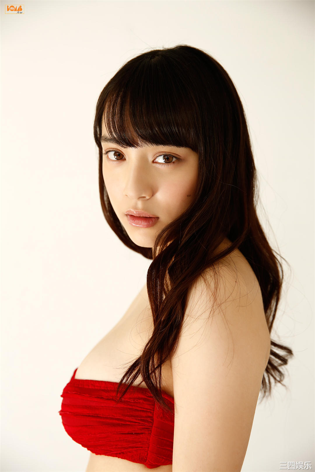 都丸纱也华写真集《[BOMB.tv] 2015.03 Sayaka Tomaru》高清全本