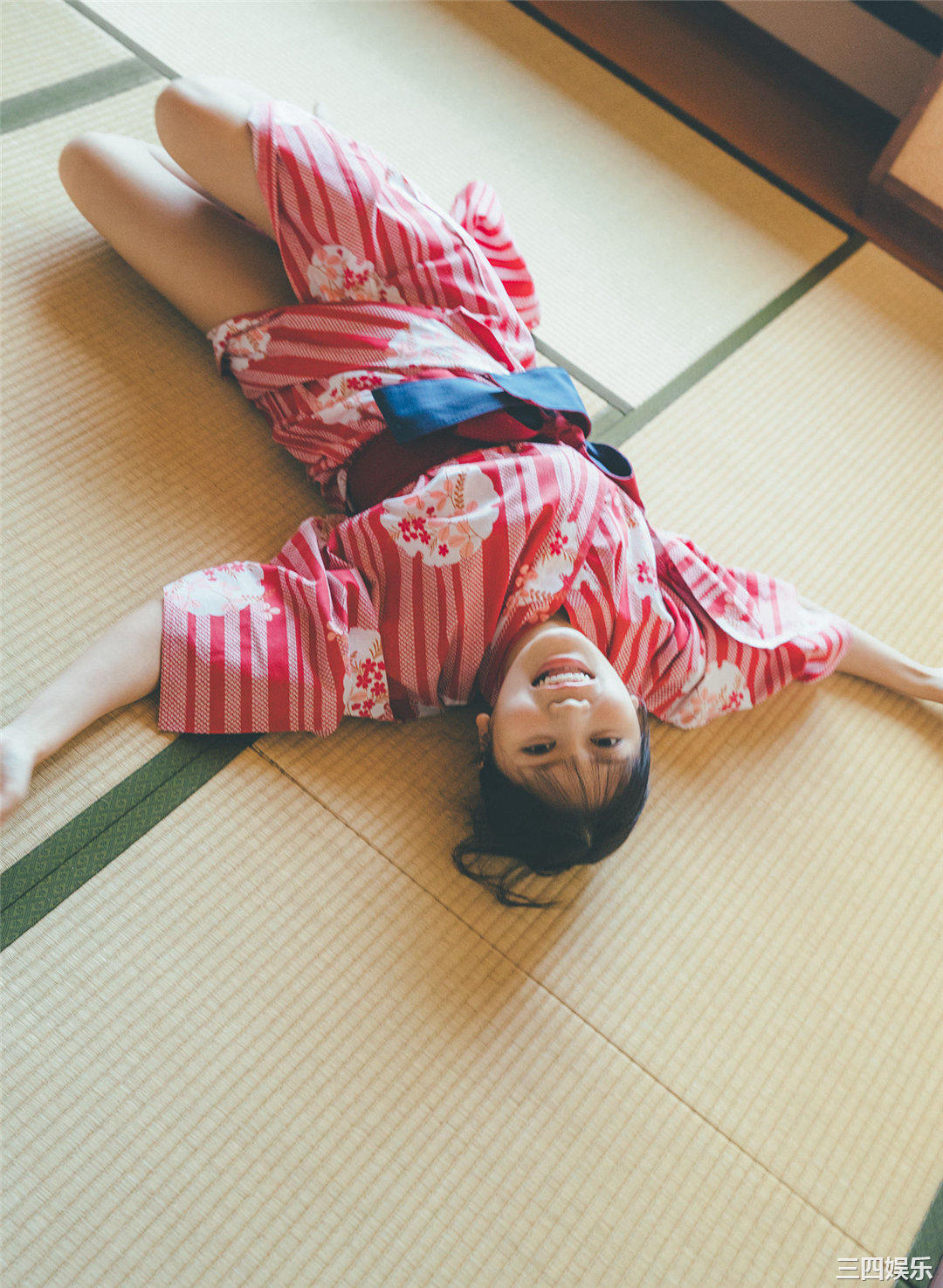 松下玲绪菜写真集《in the seasons》高清全本