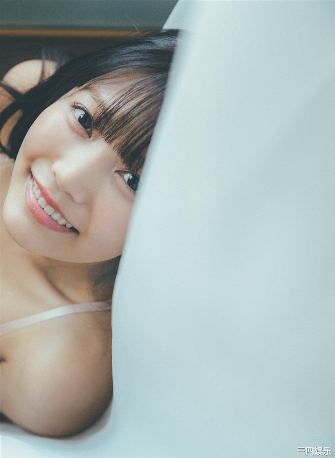 松下玲绪菜写真集《in the seasons》高清全本