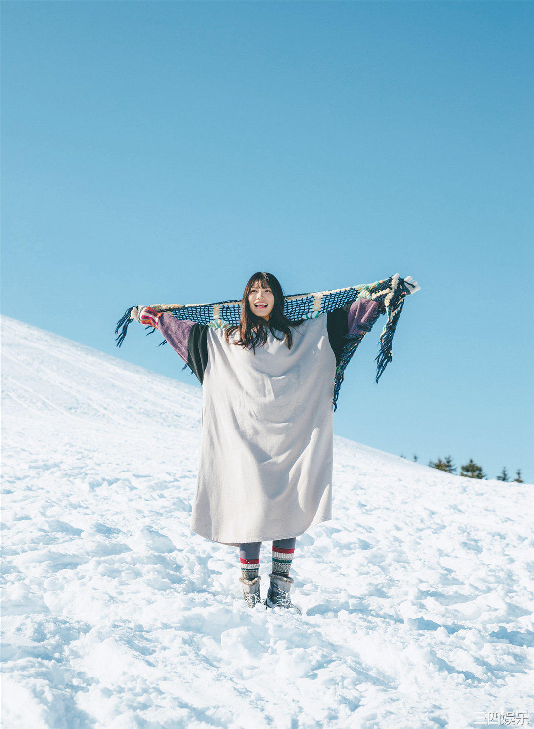 松下玲绪菜写真集《in the seasons》高清全本