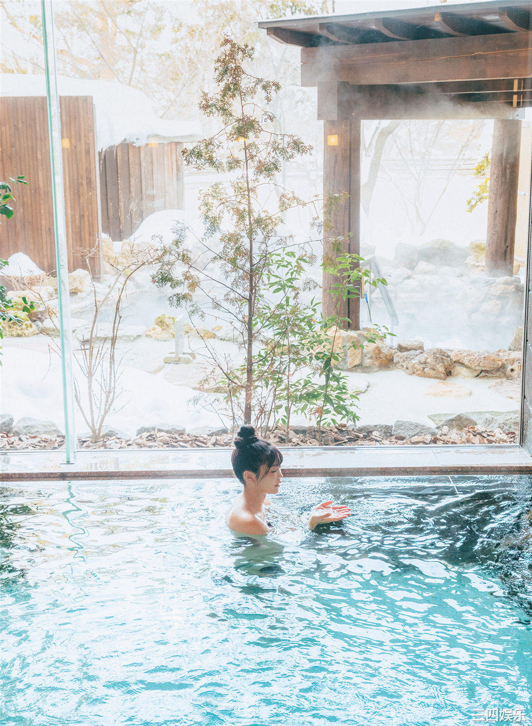 松下玲绪菜写真集《in the seasons》高清全本