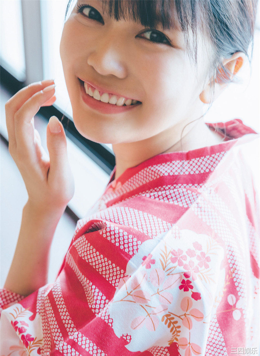 松下玲绪菜写真集《in the seasons》高清全本