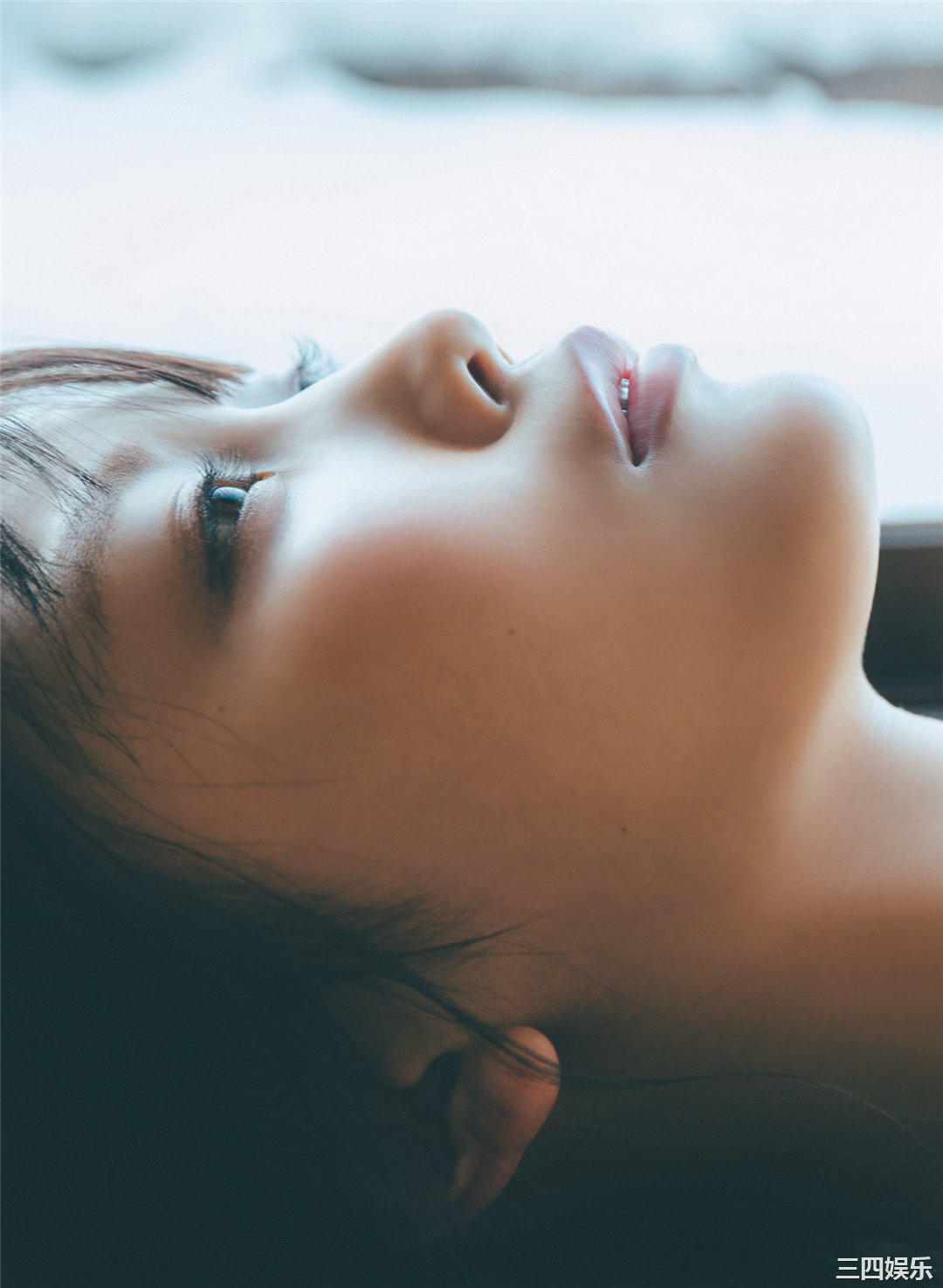 松下玲绪菜写真集《in the seasons》高清全本