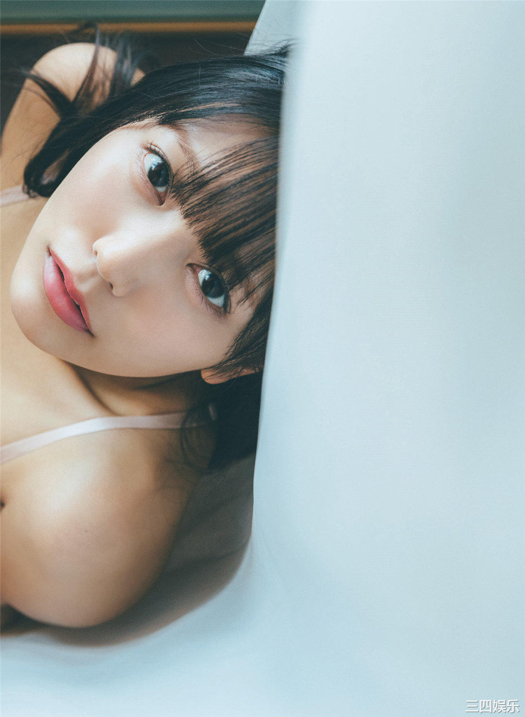 松下玲绪菜写真集《in the seasons》高清全本