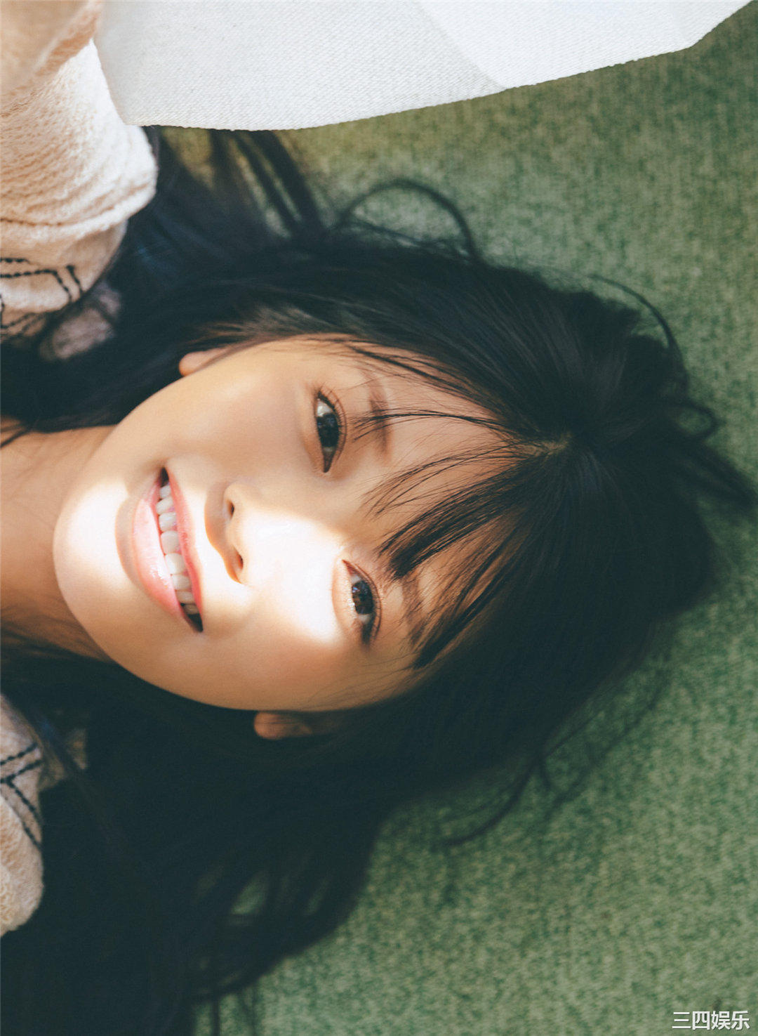 松下玲绪菜写真集《in the seasons》高清全本