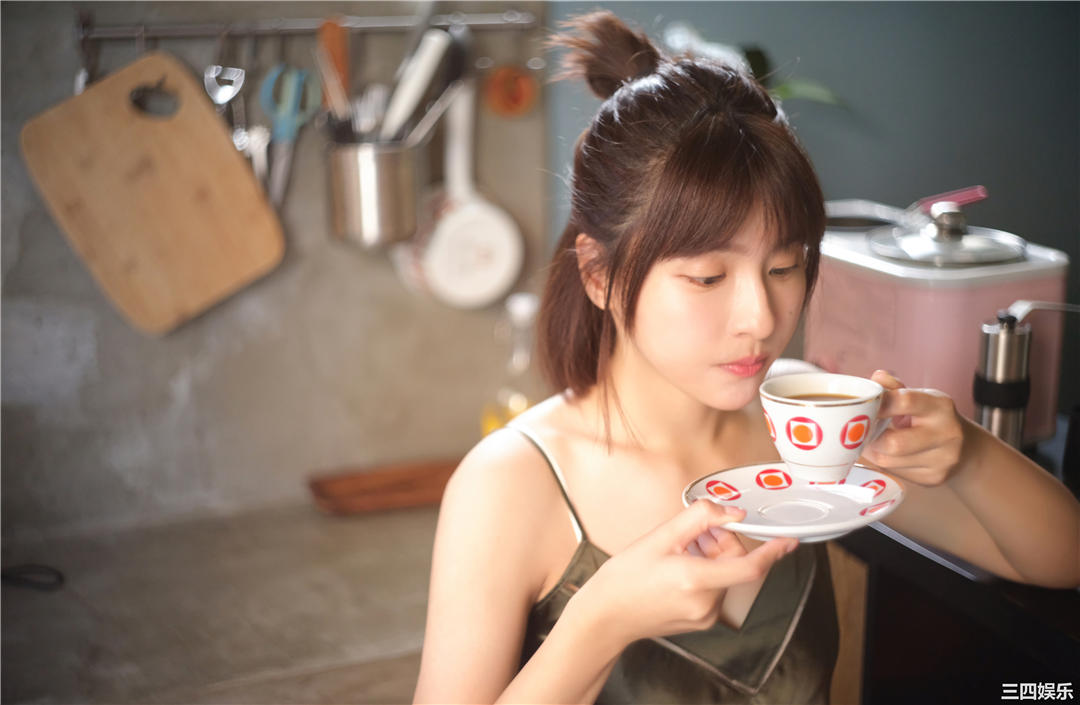 峮峮写真集《QUNing》高清全本