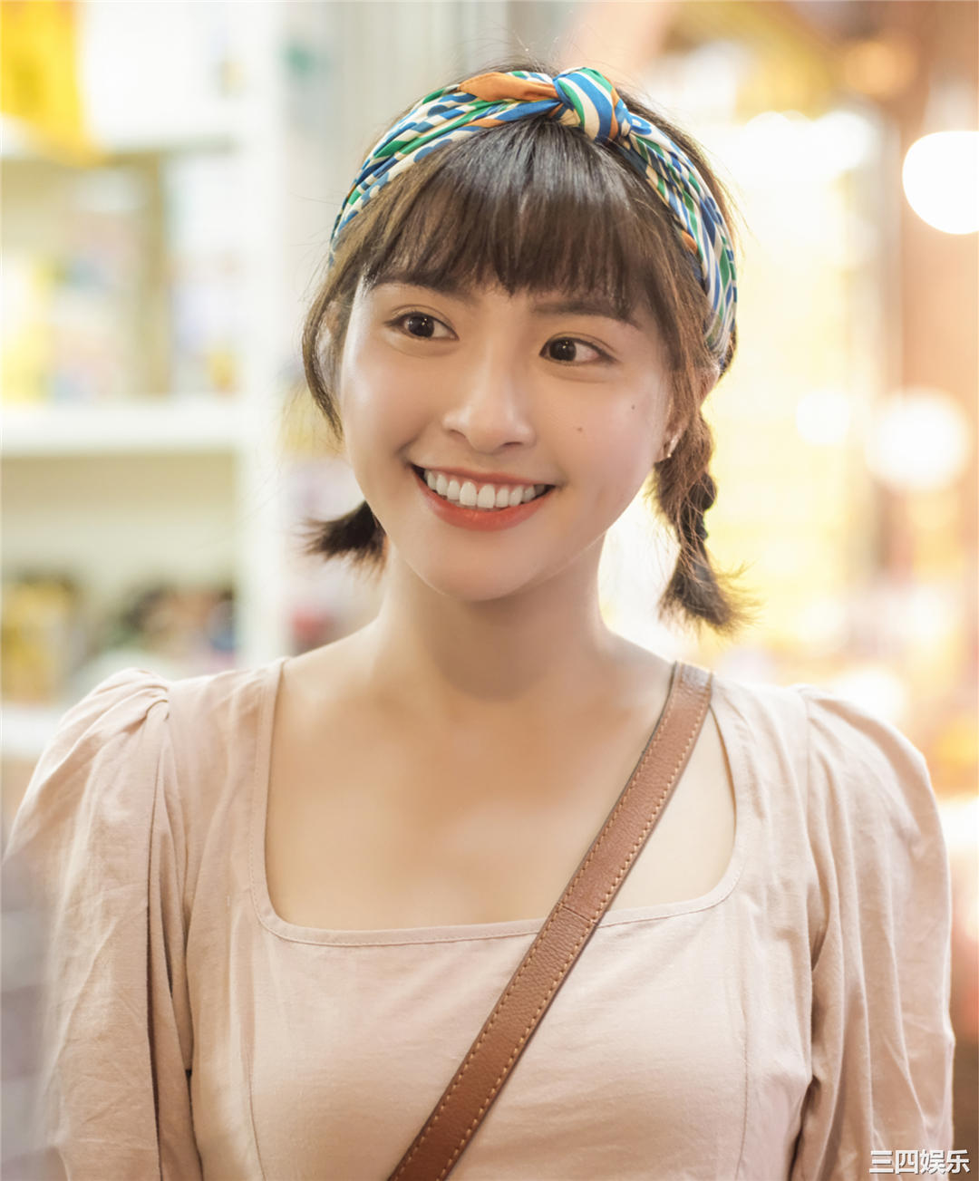 峮峮写真集《QUNing》高清全本