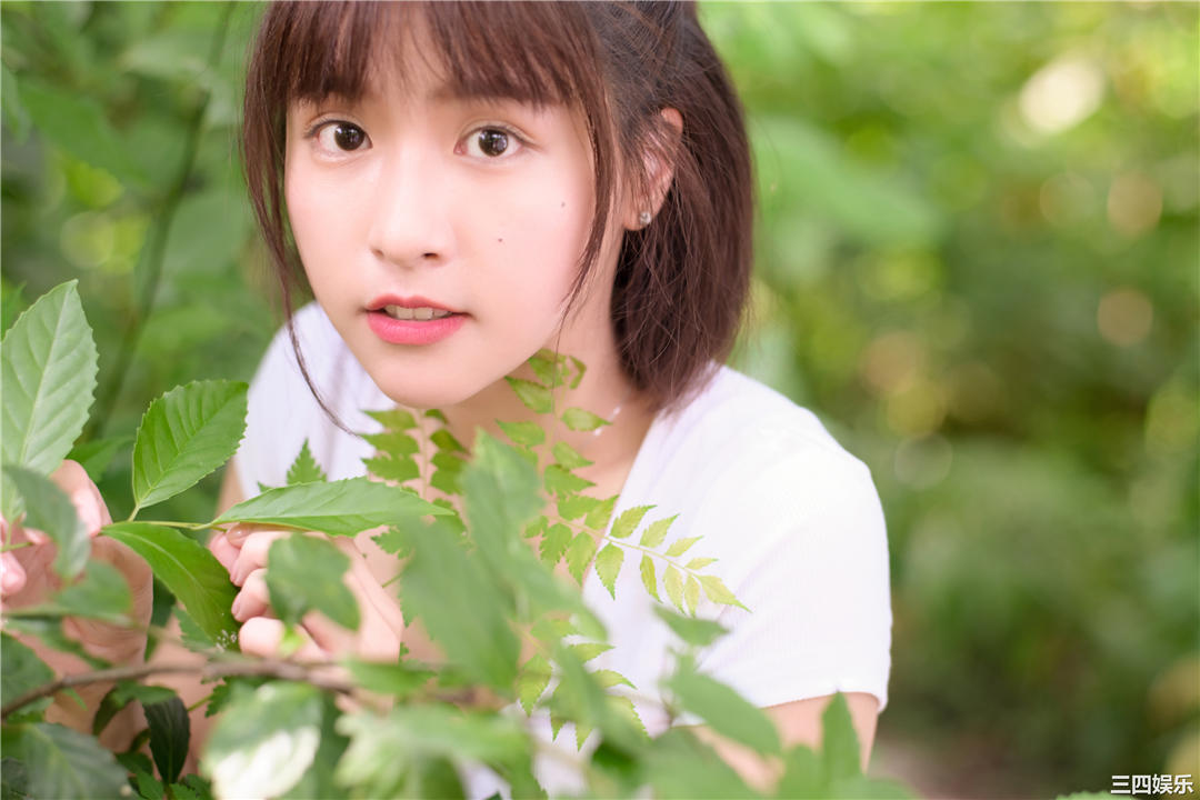 峮峮写真集《QUNing》高清全本