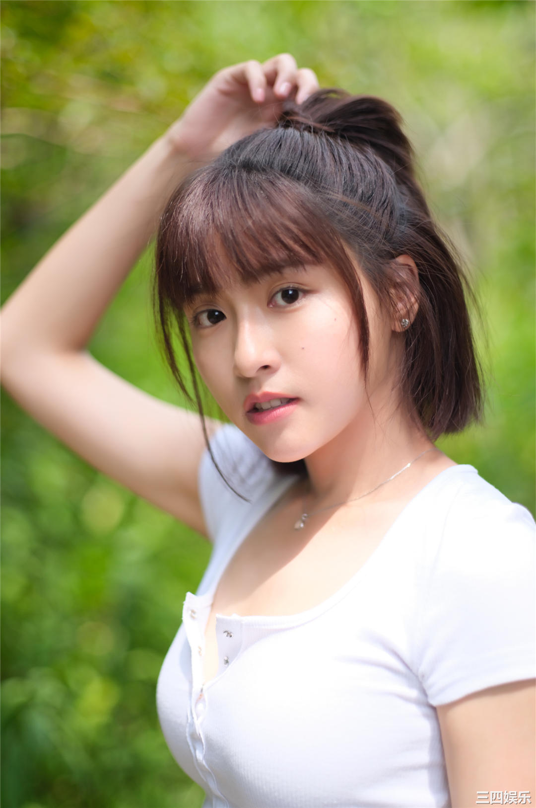 峮峮写真集《QUNing》高清全本