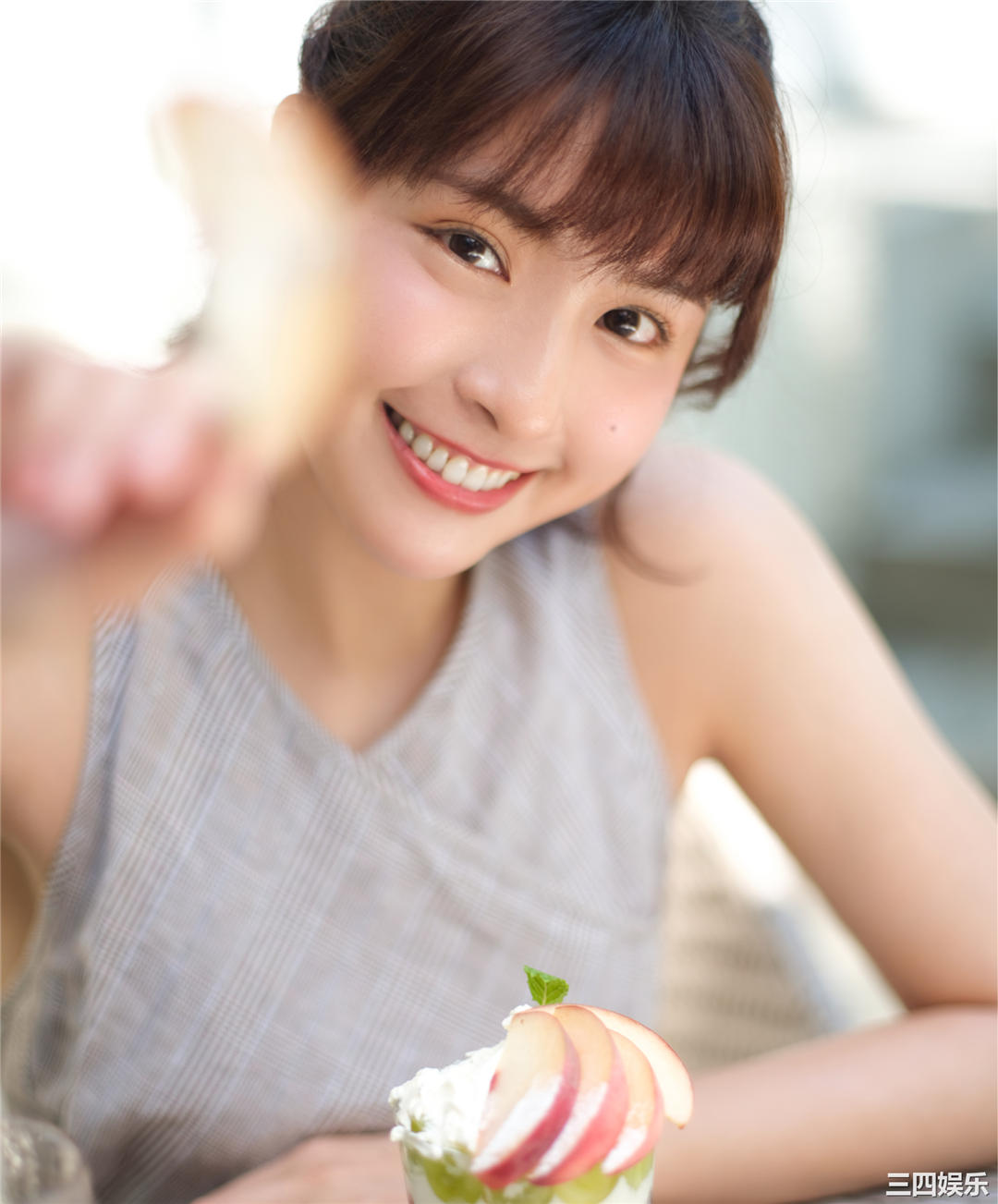 峮峮写真集《QUNing》高清全本