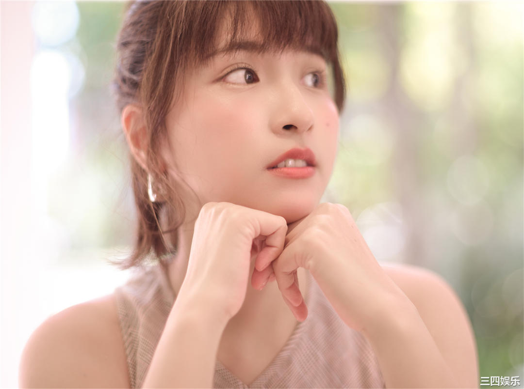 峮峮写真集《QUNing》高清全本