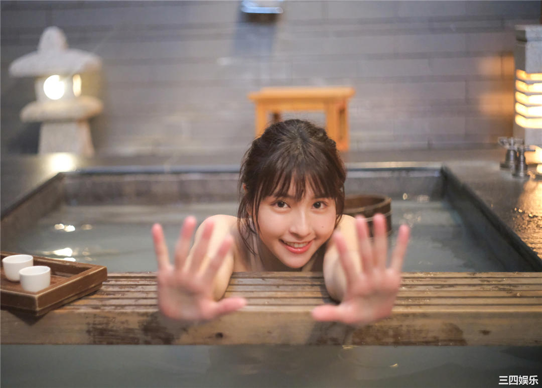 峮峮写真集《QUNing》高清全本