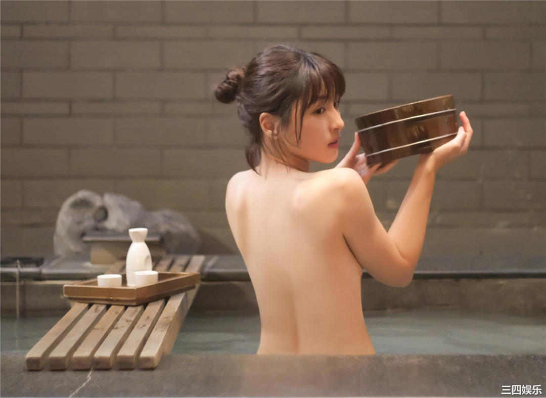 峮峮写真集《QUNing》高清全本