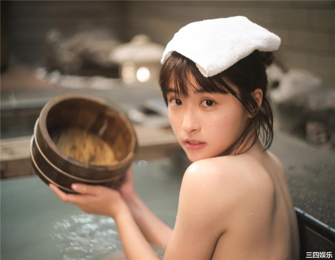 峮峮写真集《QUNing》高清全本