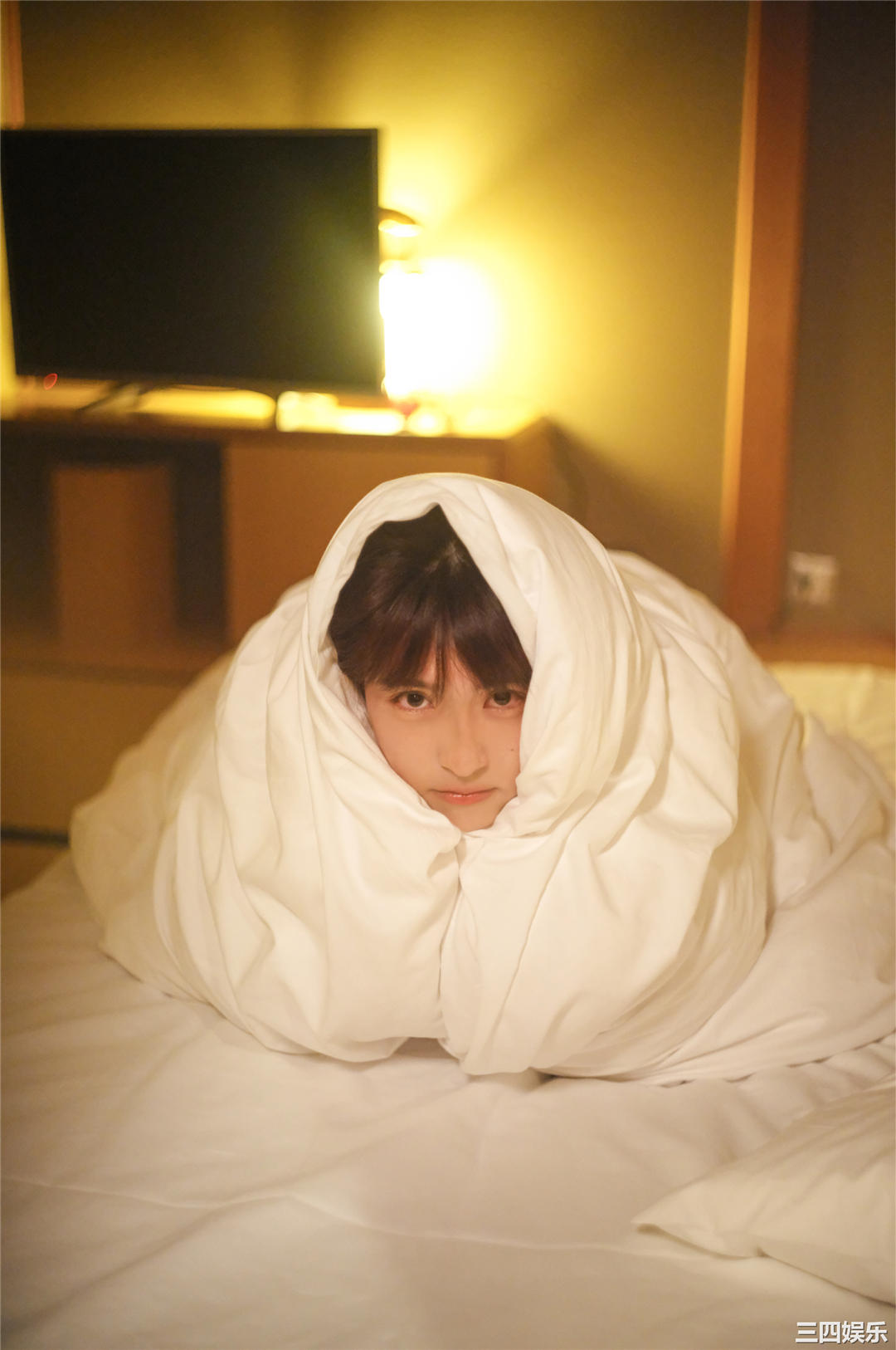 峮峮写真集《QUNing》高清全本