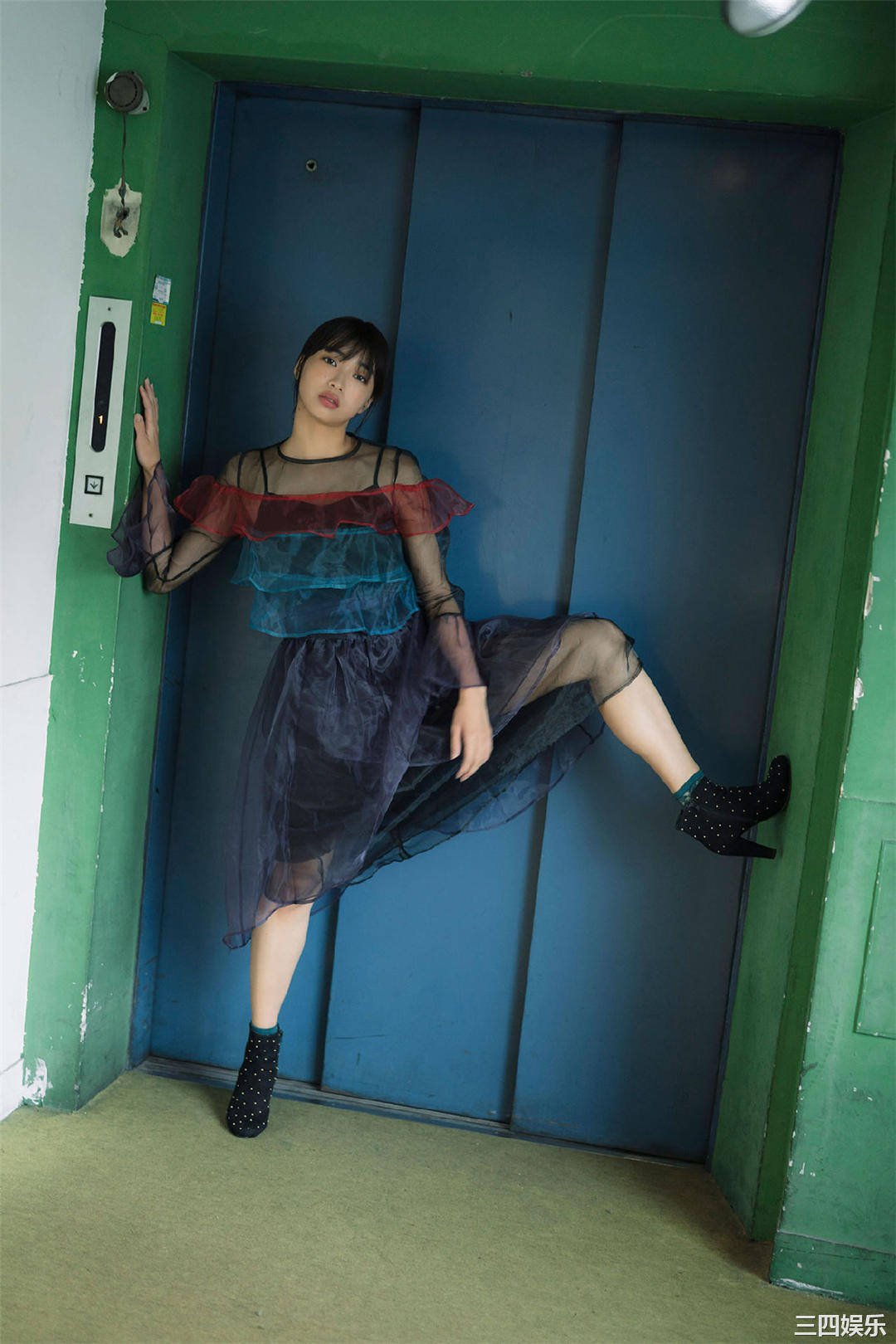 坂之上茜写真集《グラから見るか？エモから見るか？》高清全本