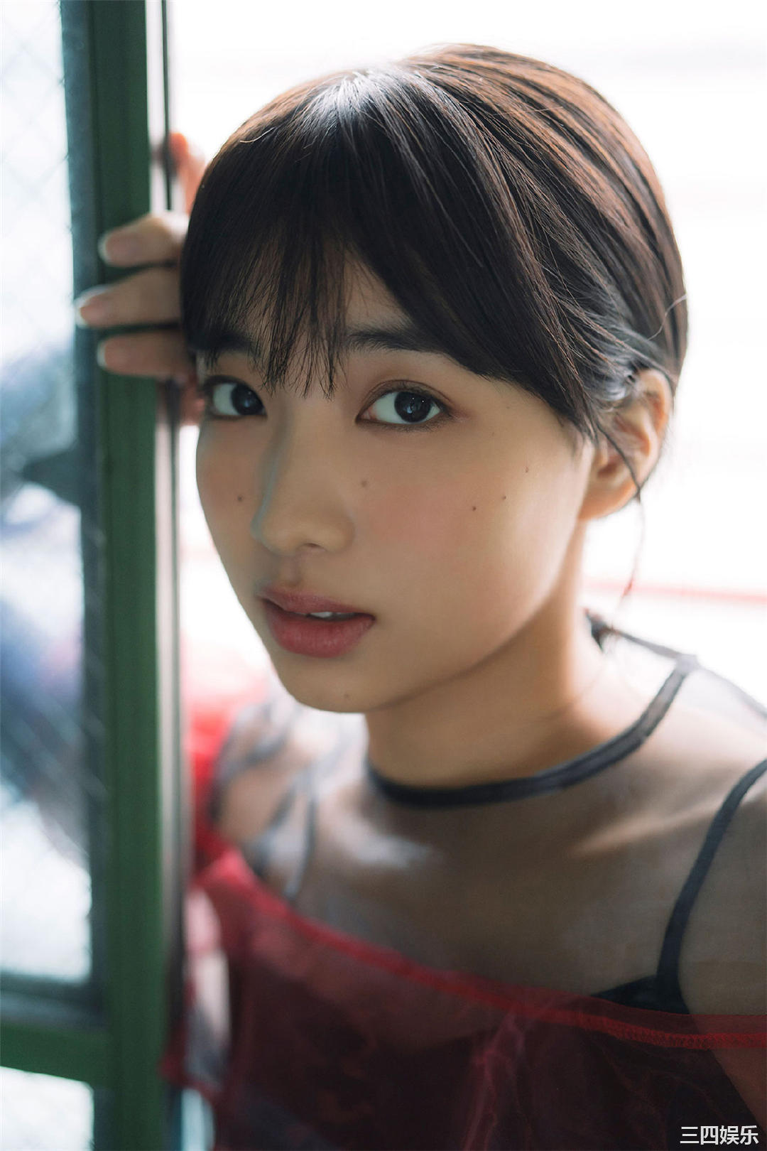 坂之上茜写真集《グラから見るか？エモから見るか？》高清全本