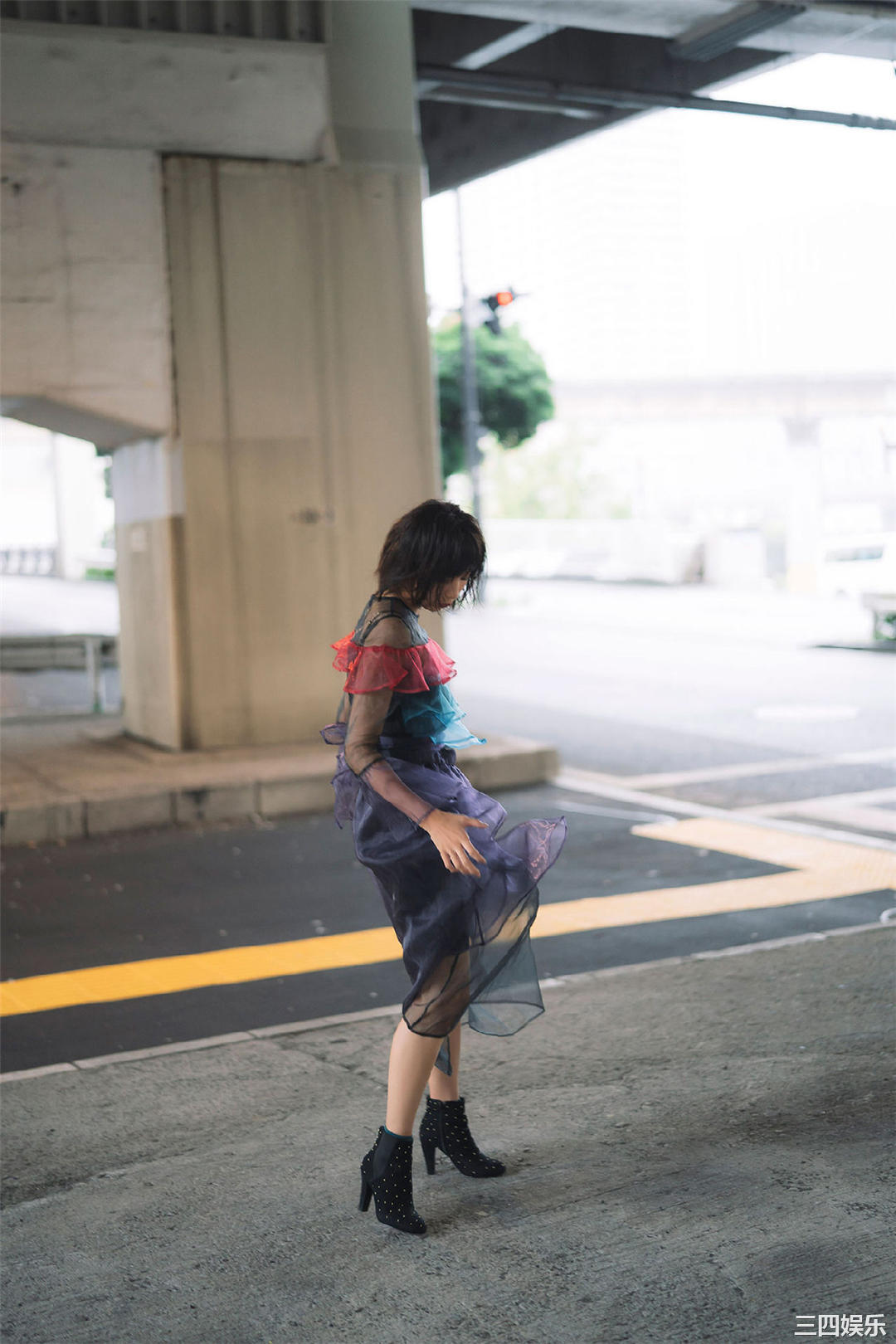 坂之上茜写真集《グラから見るか？エモから見るか？》高清全本