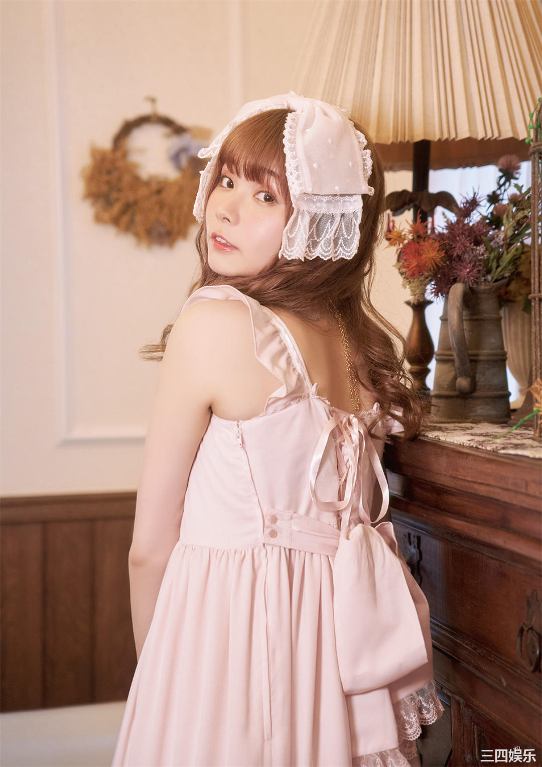 诹访奈奈香写真集《すわわんだーらんど ~Happily ever after~》高清全本