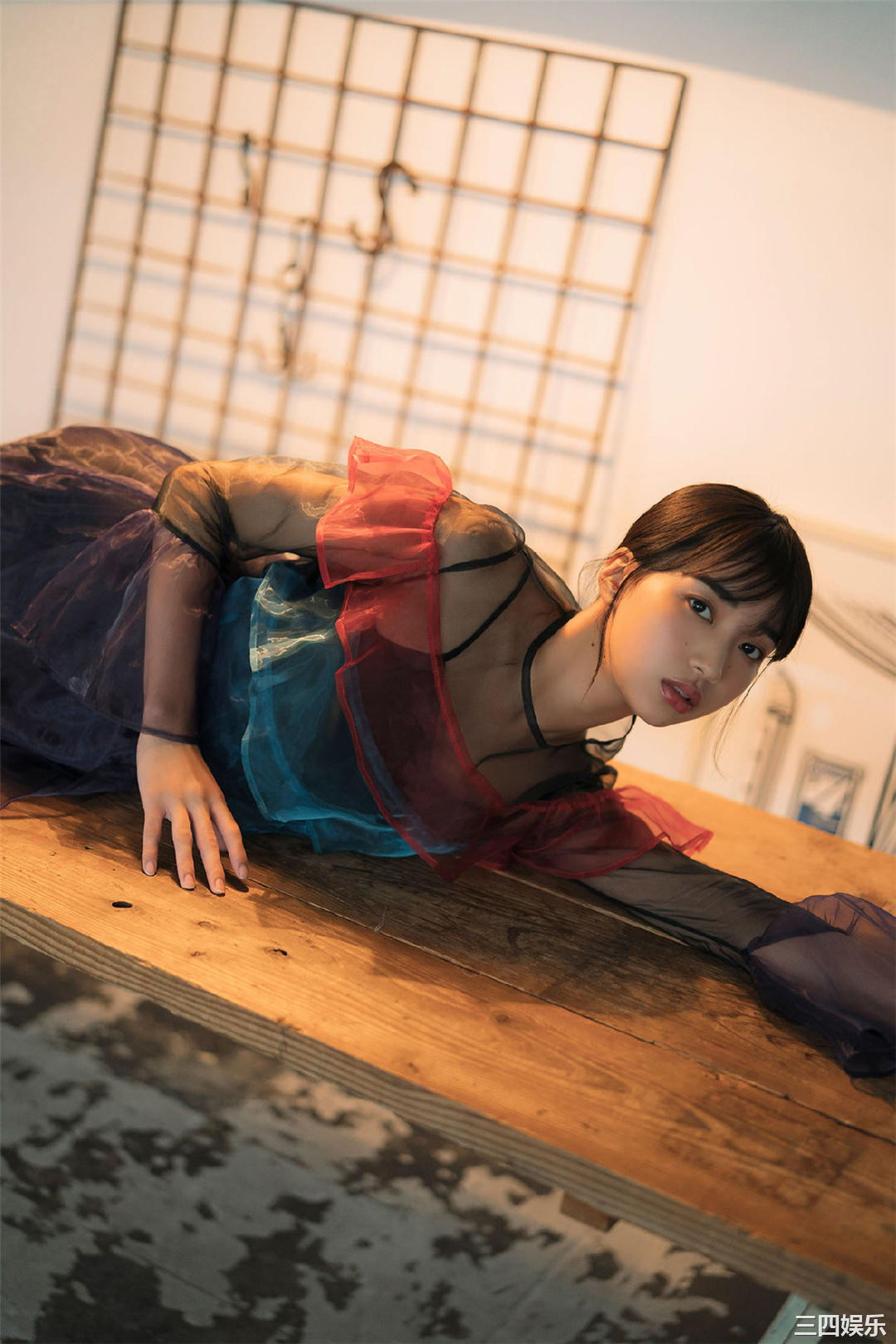 坂之上茜写真集《グラから見るか？エモから見るか？》高清全本