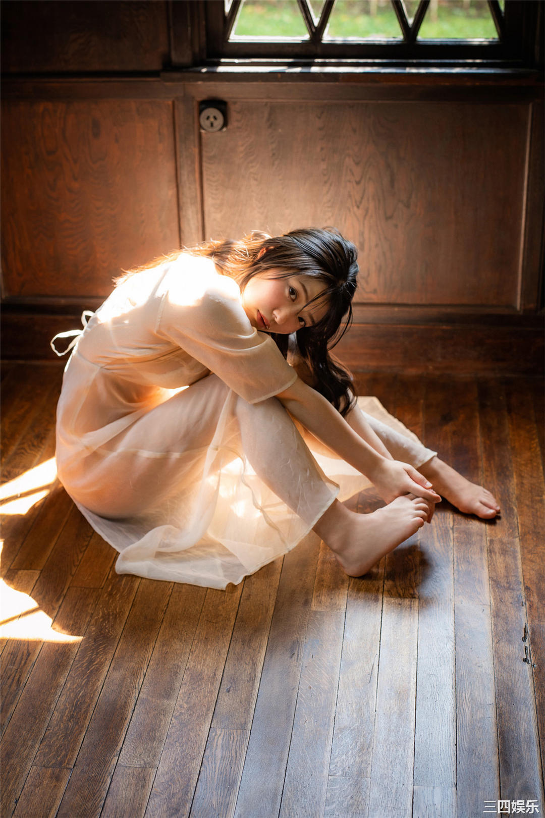 山田かな写真集《ＫＡＮＡ 官能ＢＬＡＣＫ》高清全本