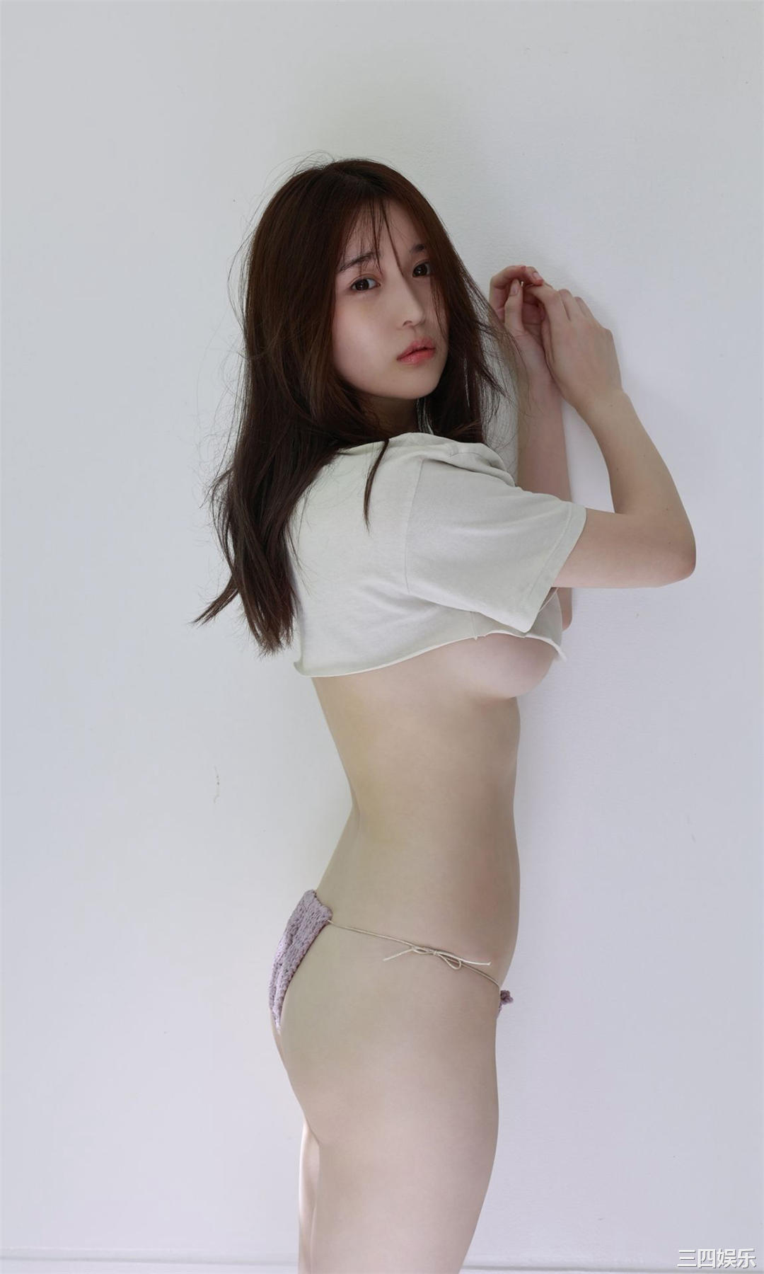 宫濑なこ写真集《美女と秋スイーツ》高清全本