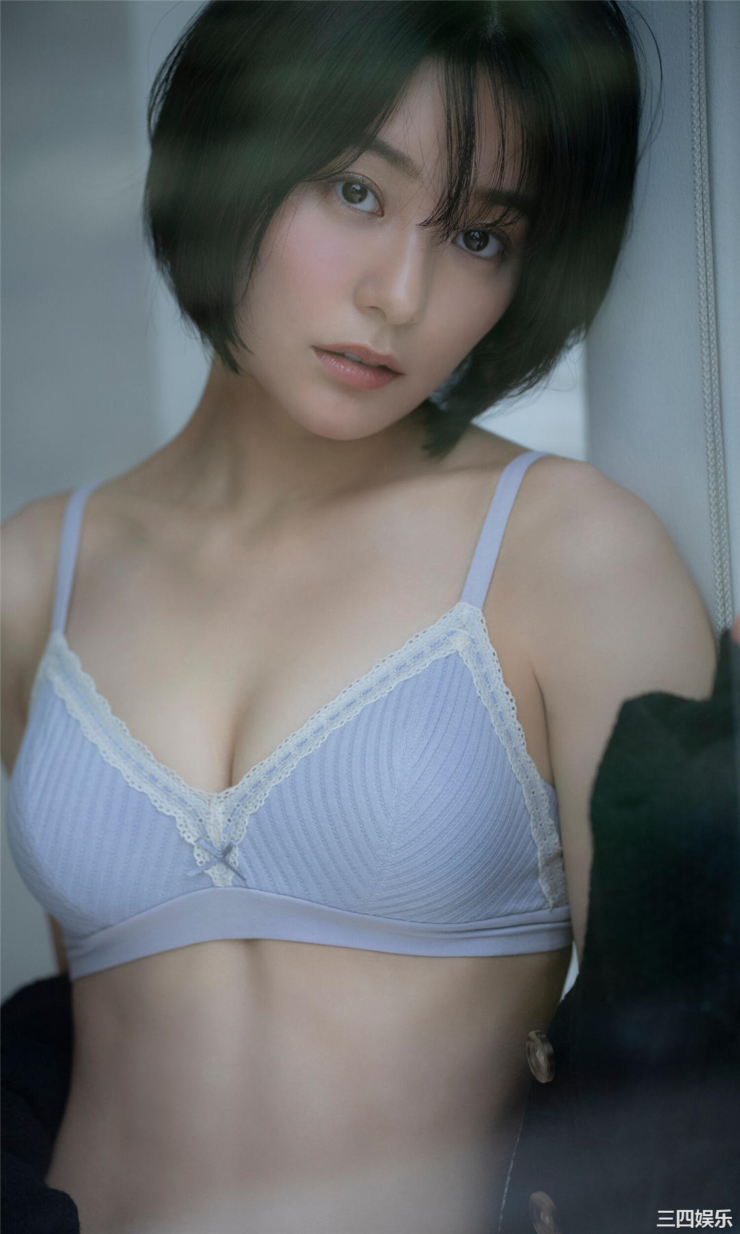 新田桃子写真集《ドンブラ一人三役女優、初グラビア》高清全本