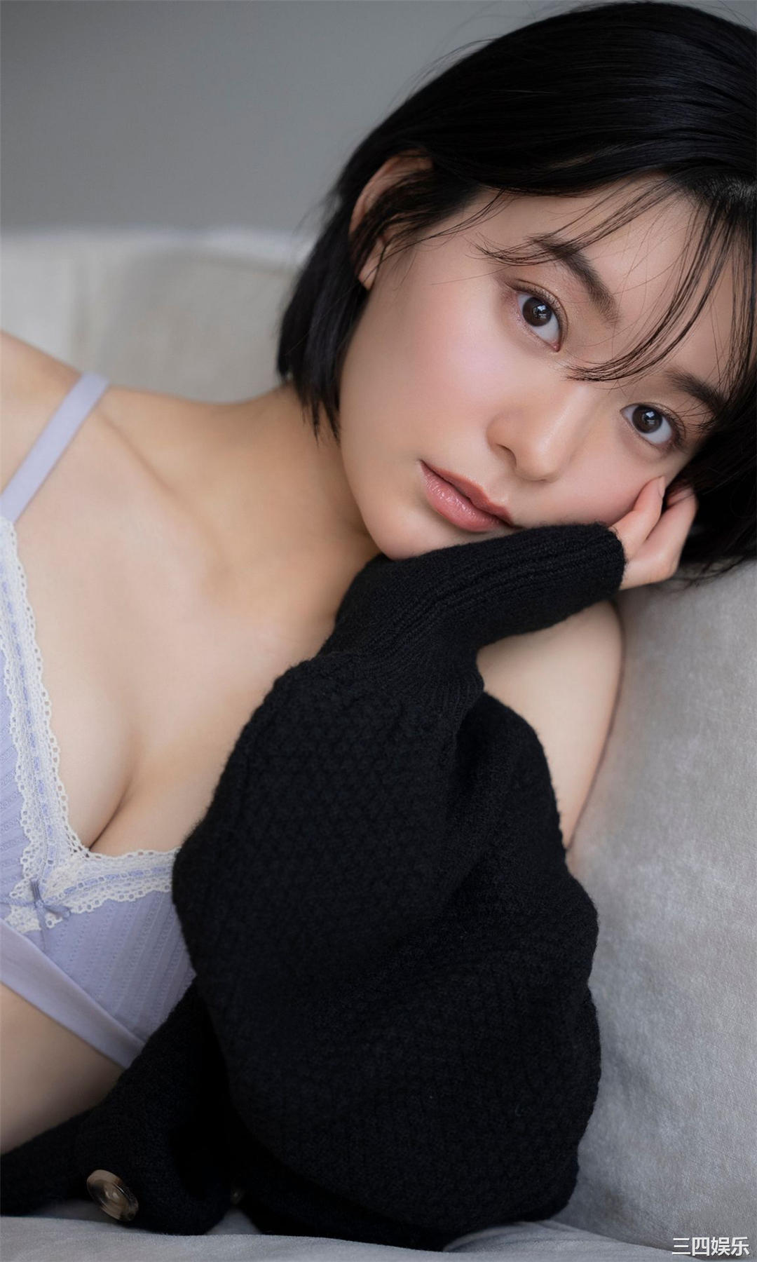 新田桃子写真集《ドンブラ一人三役女優、初グラビア》高清全本