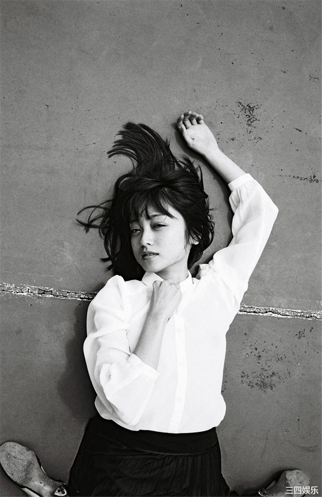 安达佑实写真集《[WPB-net] No.161 Yumi Adachi 安達祐実「Chapter」》高清全本