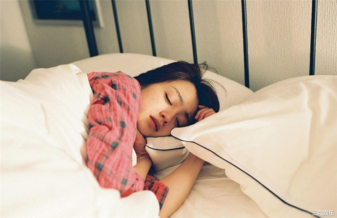 安达佑实写真集《[WPB-net] No.161 Yumi Adachi 安達祐実「Chapter」》高清全本