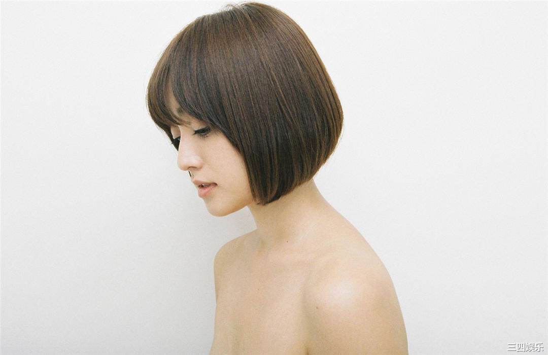 安达佑实写真集《[WPB-net] No.161 Yumi Adachi 安達祐実「Chapter」》高清全本