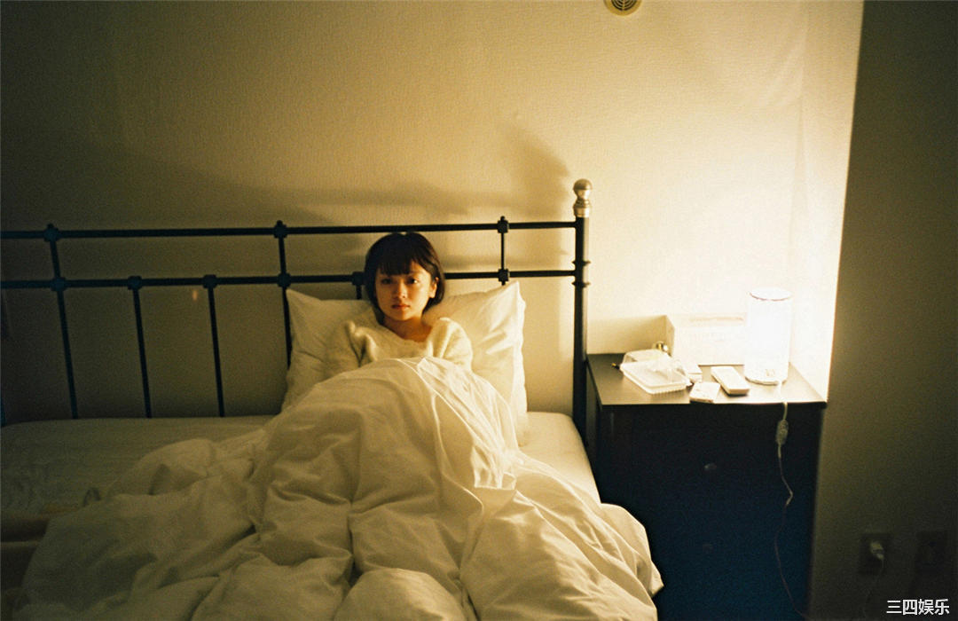 安达佑实写真集《[WPB-net] No.161 Yumi Adachi 安達祐実「Chapter」》高清全本