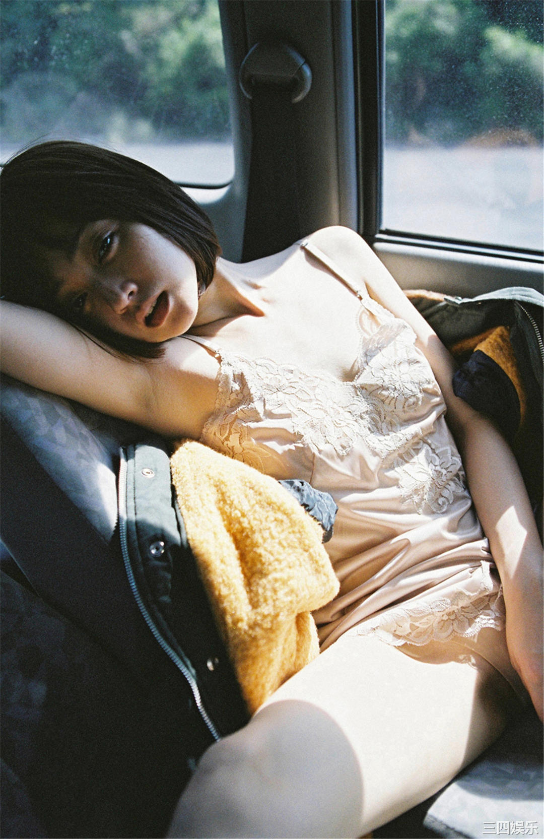 安达佑实写真集《[WPB-net] No.161 Yumi Adachi 安達祐実「Chapter」》高清全本