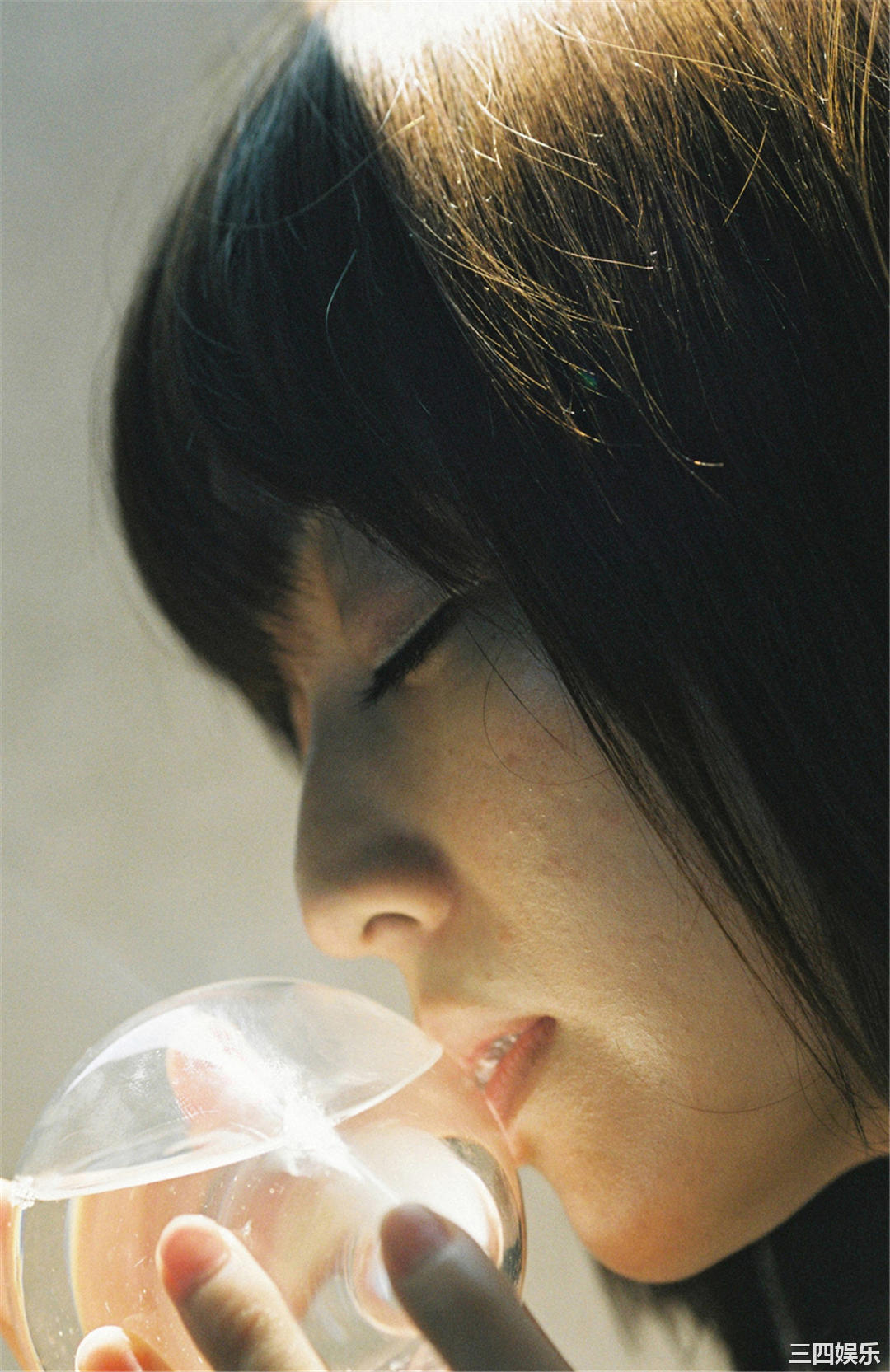 安达佑实写真集《[WPB-net] No.161 Yumi Adachi 安達祐実「Chapter」》高清全本