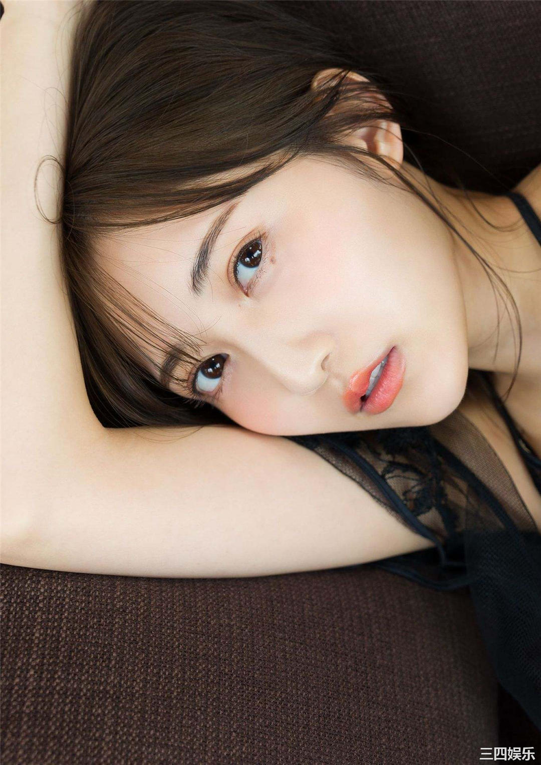 辻りりさ写真集《偶像》高清全本