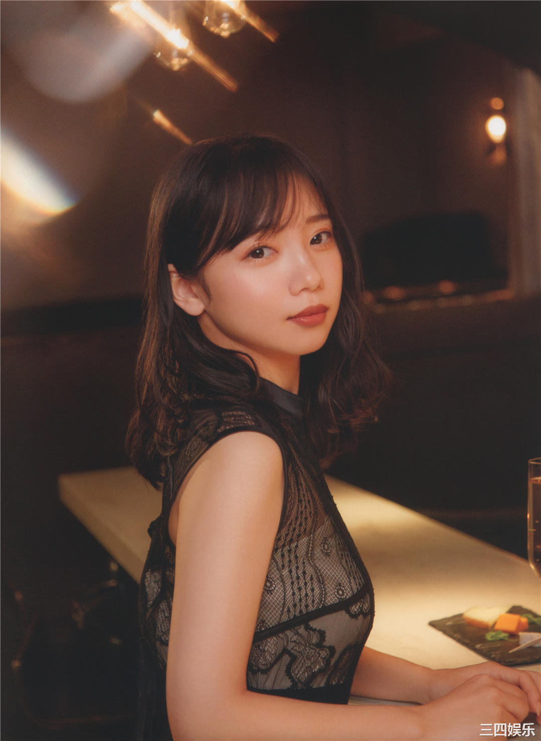 齐藤京子写真集《WHITE graph DAY & NIGHT》高清全本