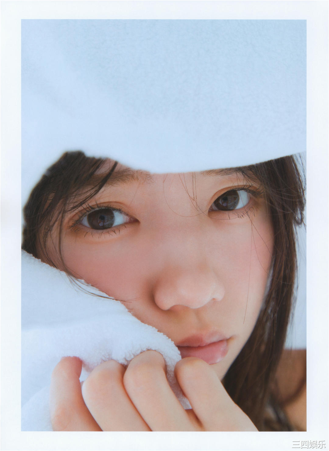 齐藤京子写真集《WHITE graph DAY & NIGHT》高清全本