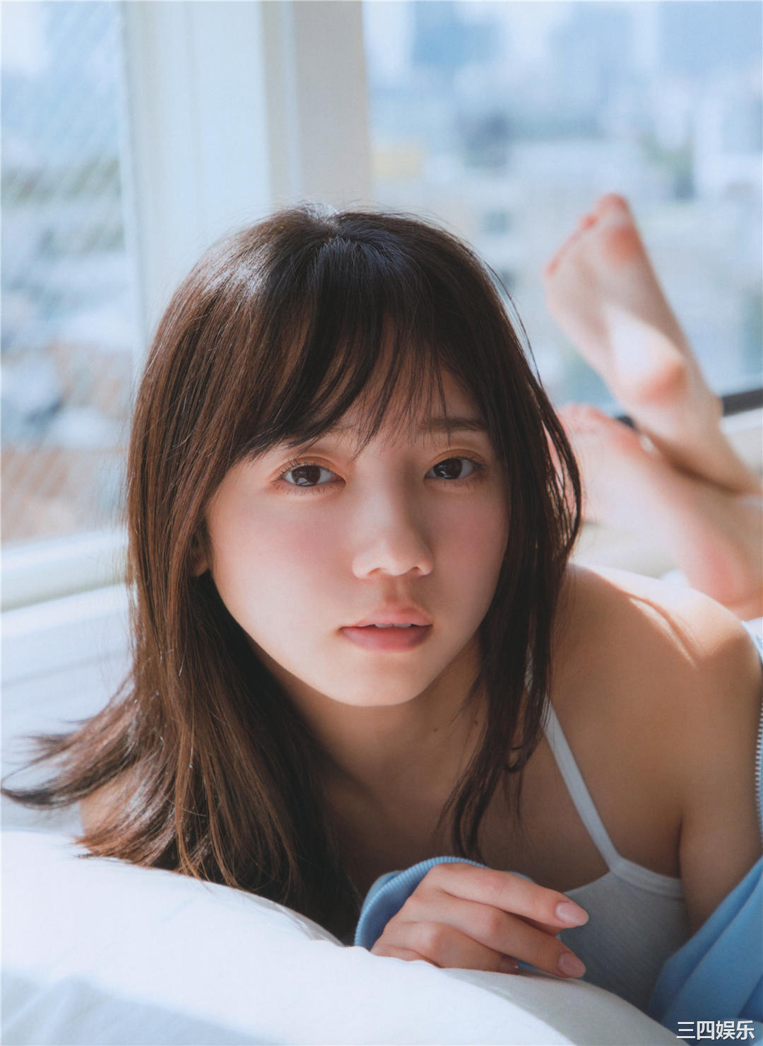 齐藤京子写真集《WHITE graph DAY & NIGHT》高清全本